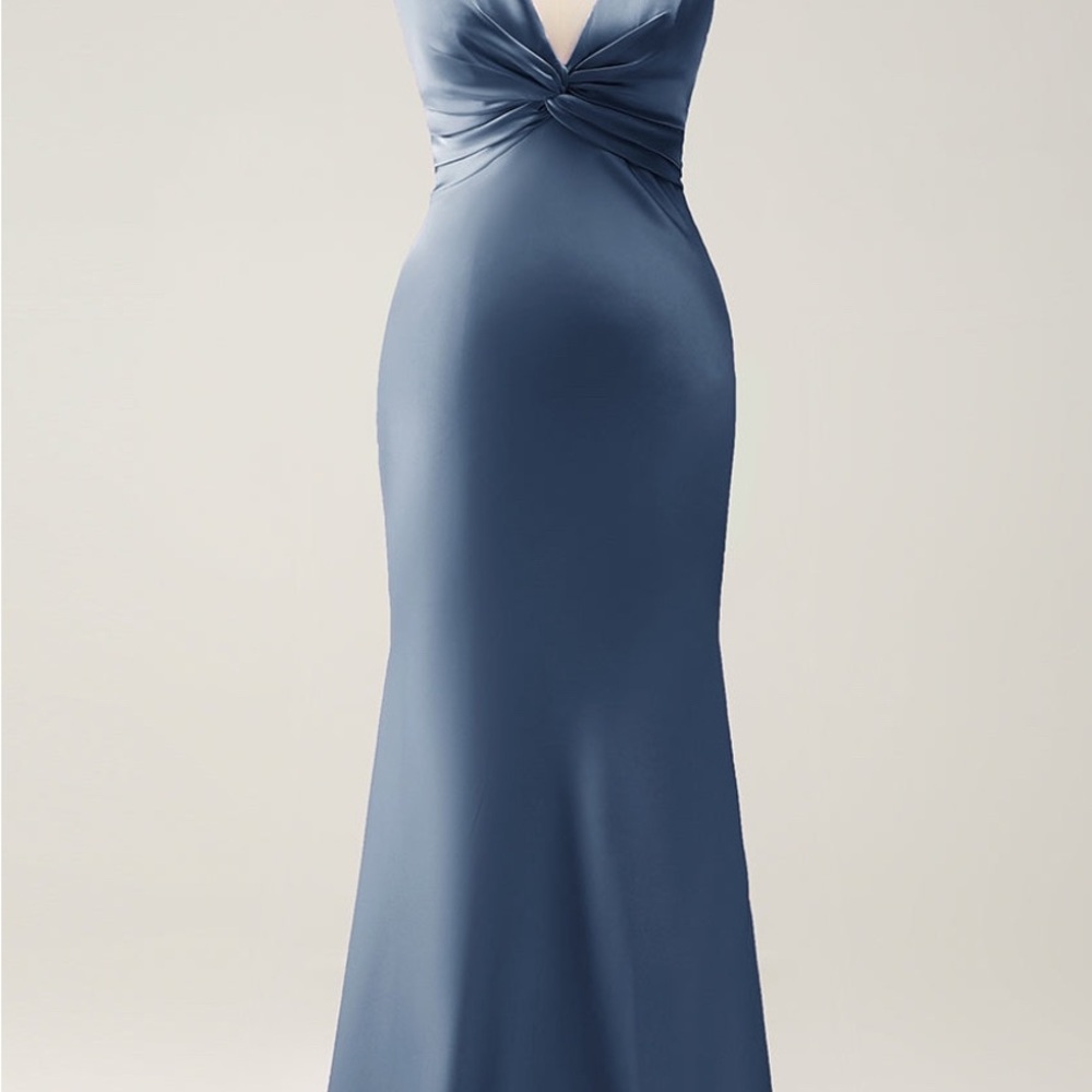 Elegant Blue Evening Gown